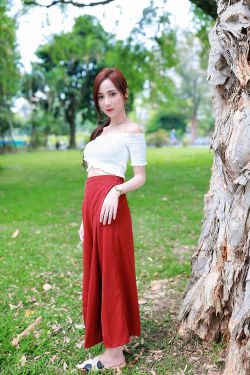 扒开黑女人p大荫蒂